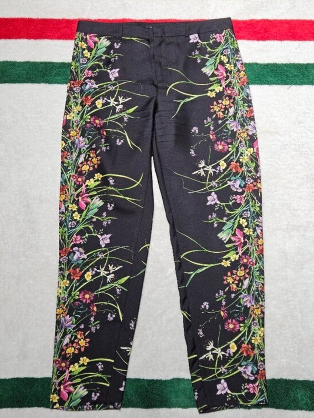 Gucci Flora Print Silk Trousers - Black / Floral IT 40 / US 4